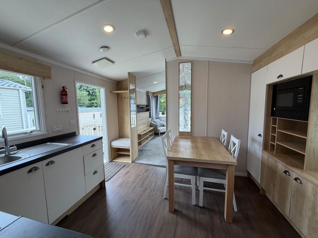 Property photo 3 of 9 7A20F22d 4d46 4Ec0 A43d Dddf2A034111