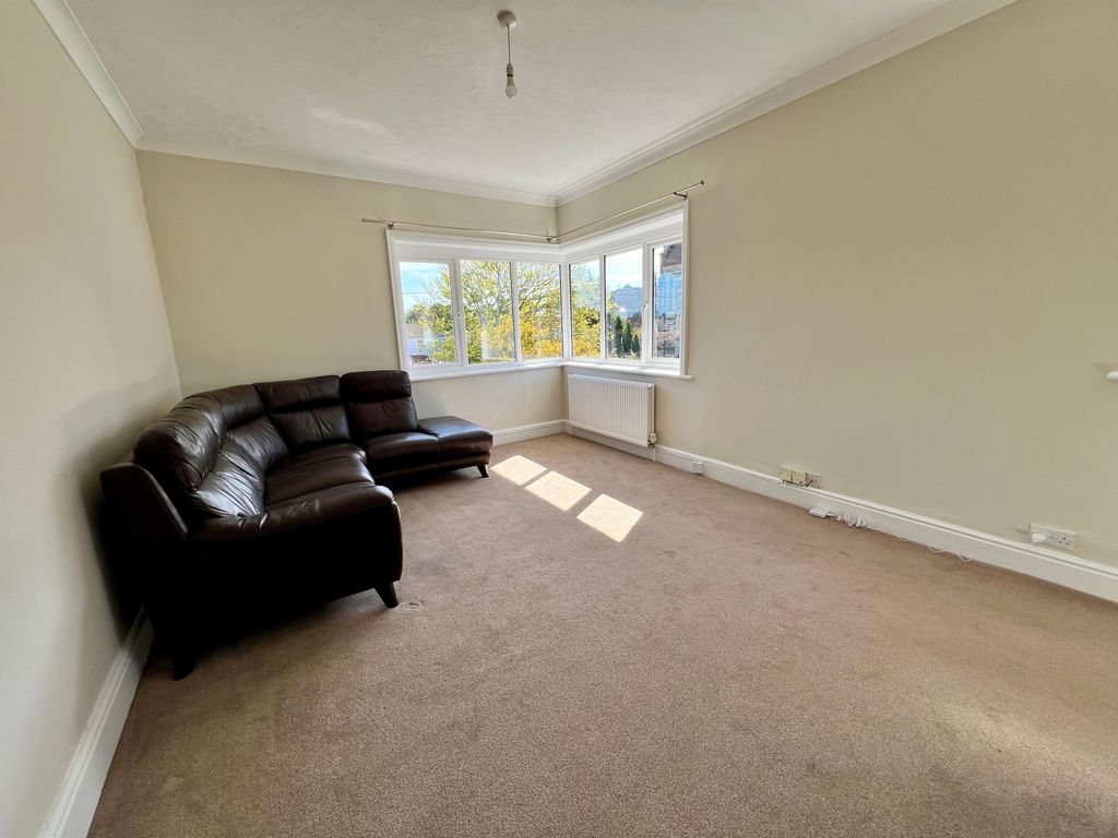 Property photo 2 of 14 Img_4882