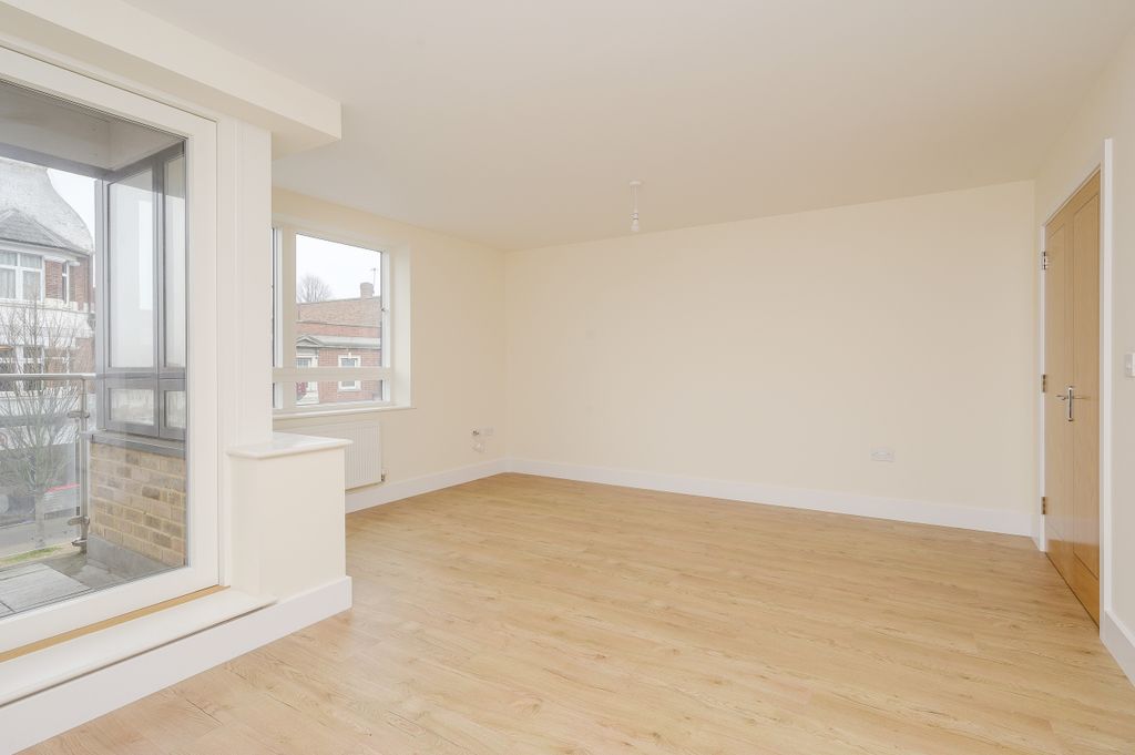 Property photo 3 of 9 Reception Alt