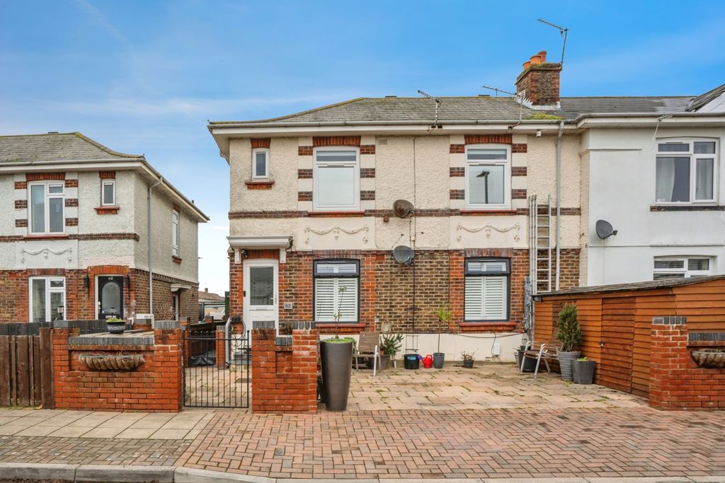 Property photo 1 of 17 Pbox-Img.Jpg