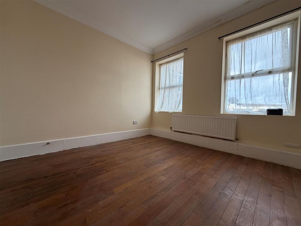 Property photo 2 of 10 3.Jpg