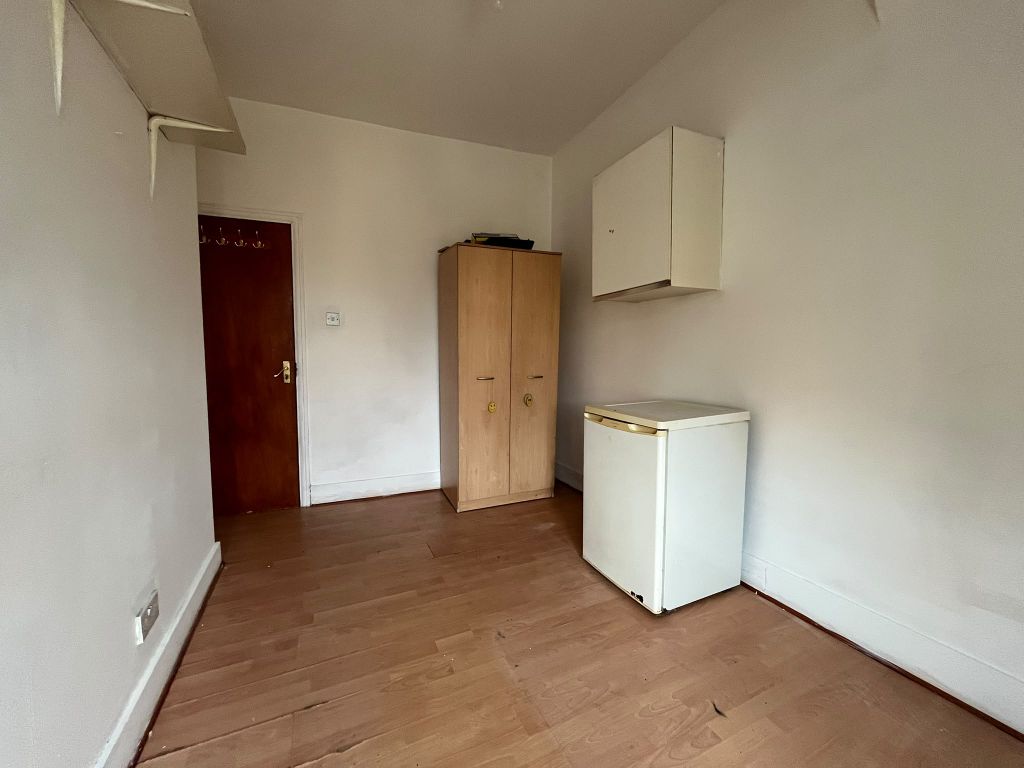 Property photo 2 of 5 Whatsapp Image 2026-09-22 At 11.18.17 Am