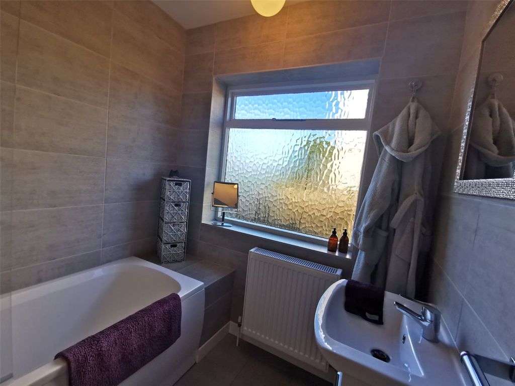 Additional image 14 of 4 bed bungalow for saleHall Drive, Canwick, Lincoln, Lincolnshire LN4