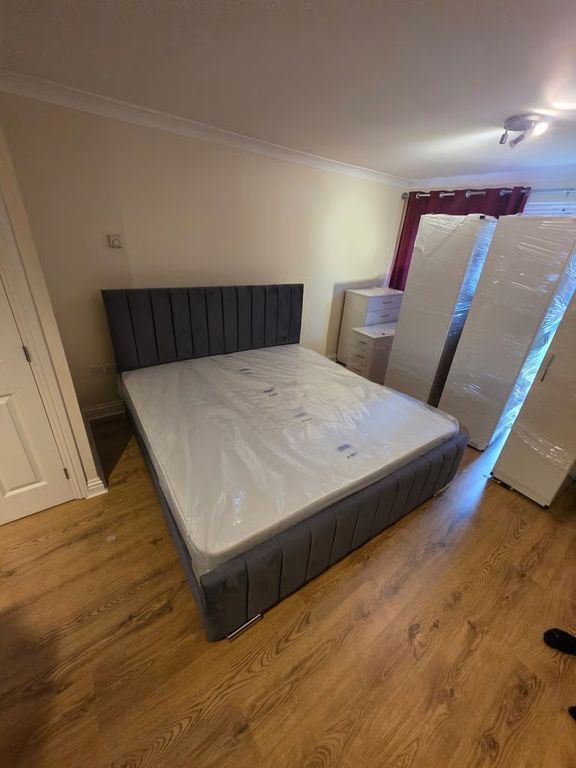 Property photo 1 of 3