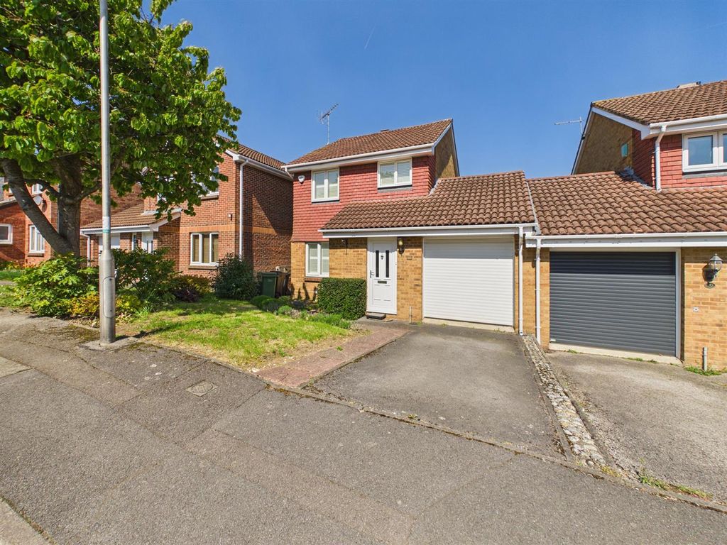 Property photo 1 of 14 Cam05510G0-Pr0201-Still021.Jpg