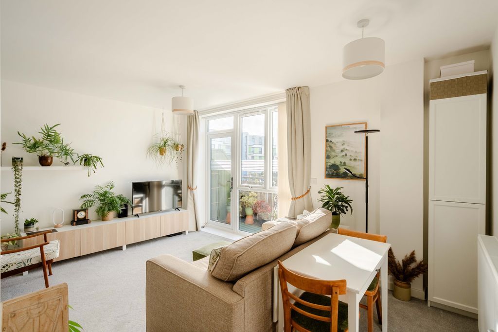 Property photo 2 of 15 2