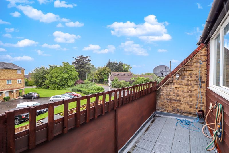 Property photo 2 of 8 Photo 8