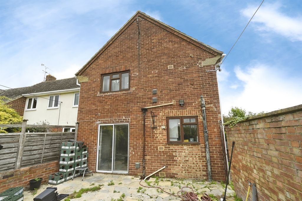 Property photo 3 of 16
