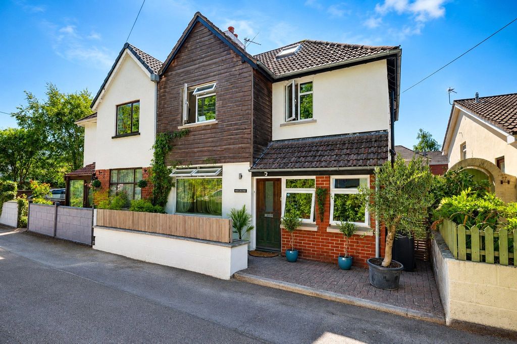 Property photo 1 of 16 Picture No. 19
