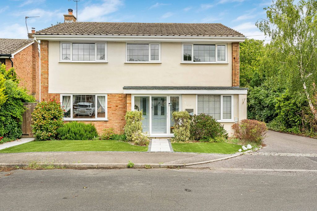Property photo 1 of 24