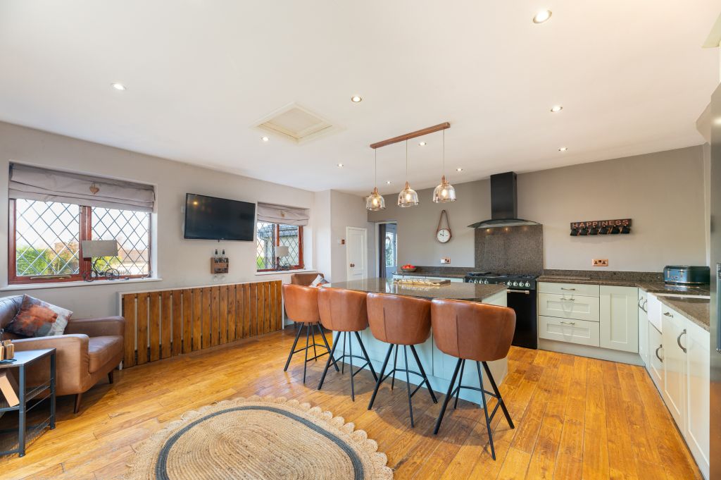 Property photo 2 of 44 Dining Kitchen