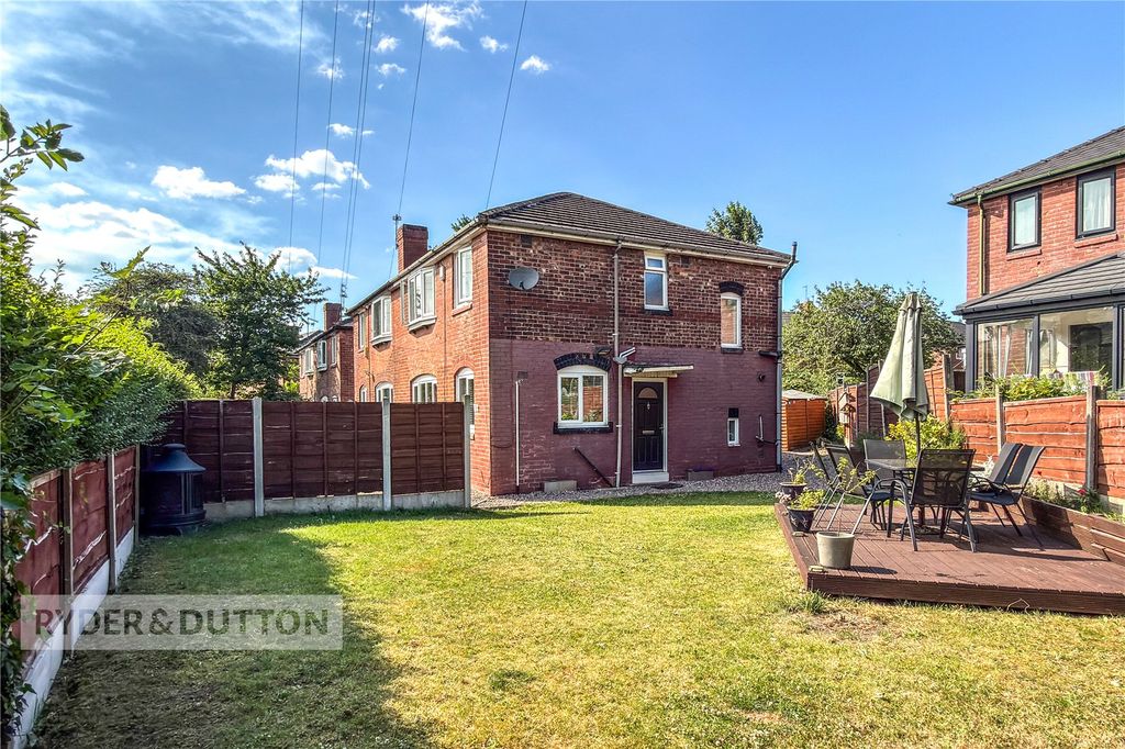 Property photo 1 of 16 External