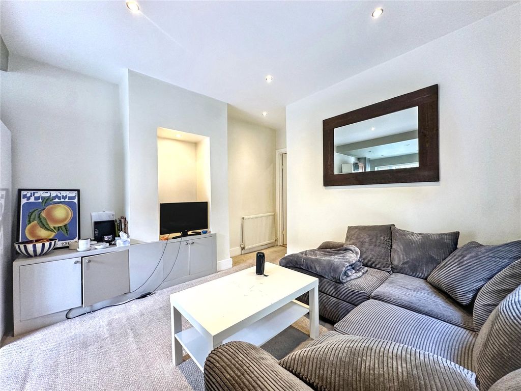 Property photo 2 of 14 Picture No. 22