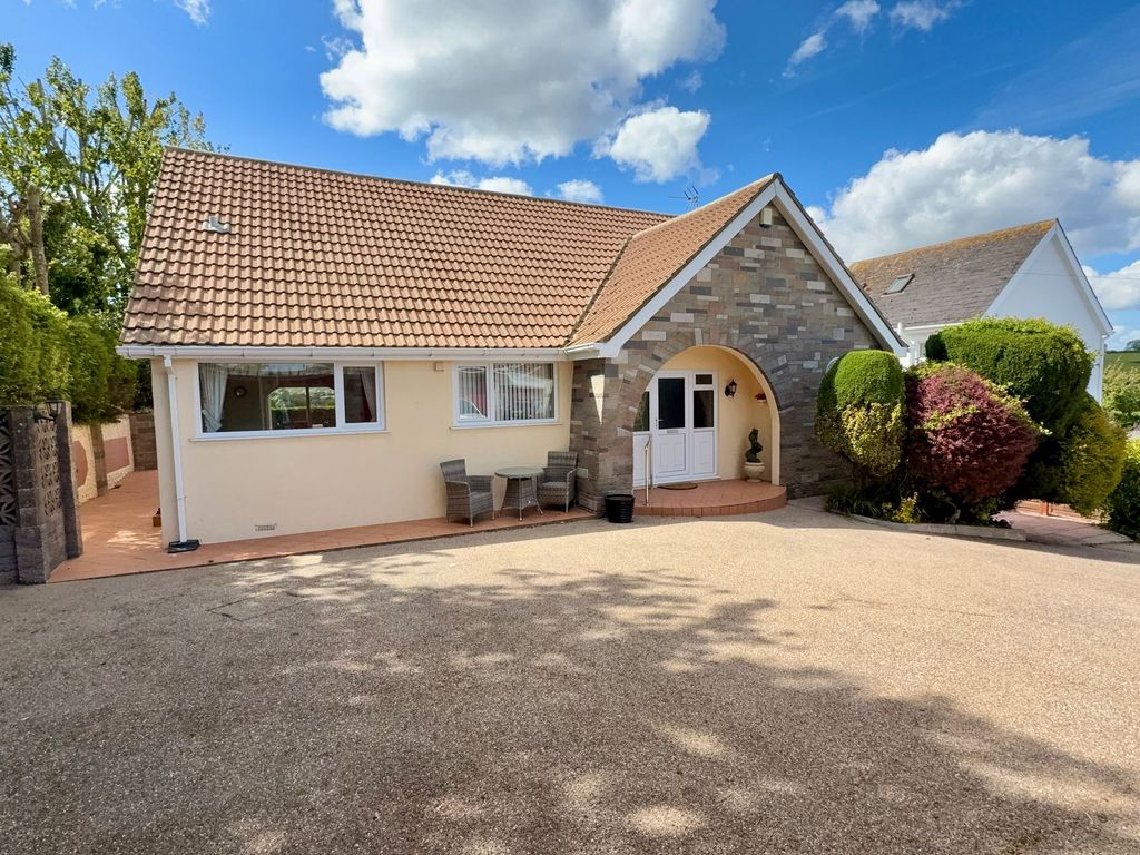 Property photo 1 of 39