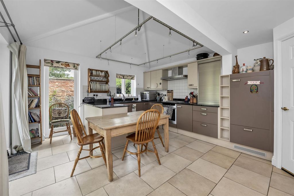 Property photo 2 of 27 Dcp_9940.Jpg