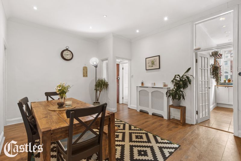 Property photo 1 of 15 Photo 8