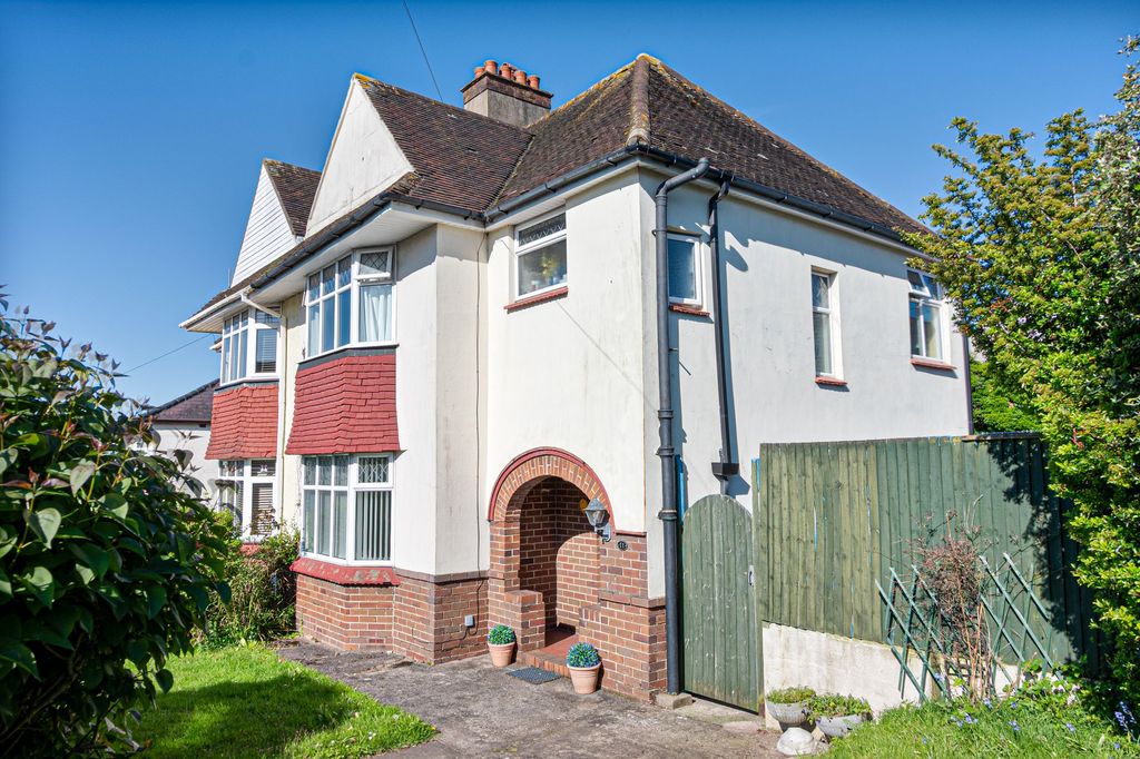 Property photo 1 of 26