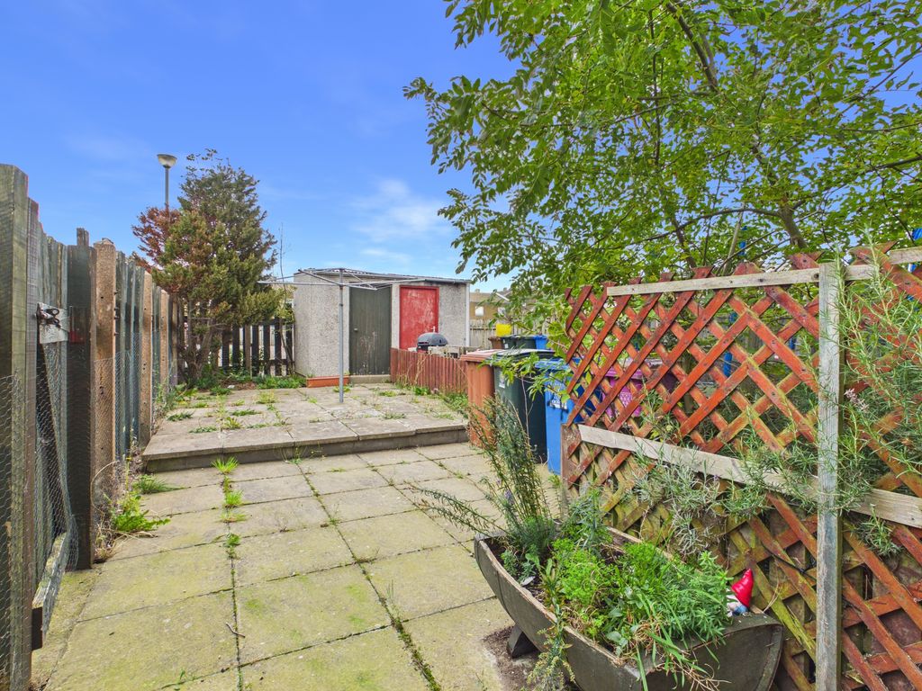 Property photo 2 of 23 Cam03481G0-Pr0187-Still002