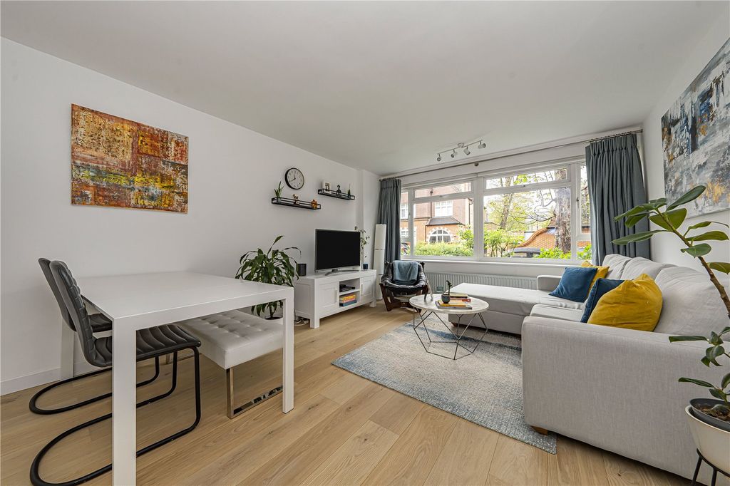 Property photo 2 of 17 Picture No. 04