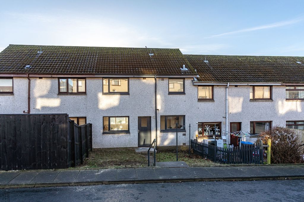 Property photo 1 of 44