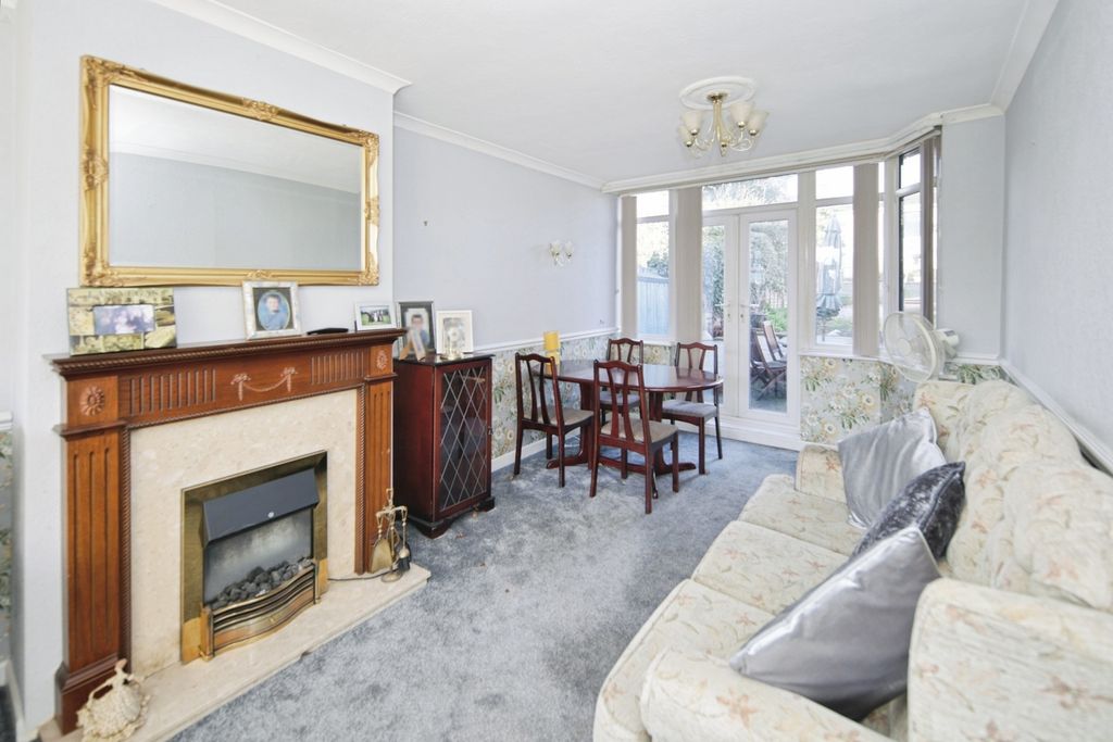 Property photo 2 of 17 Pbox-Img.Jpg