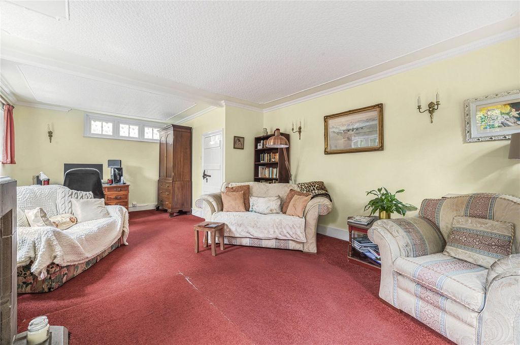 Property photo 3 of 22 Picture No. 30