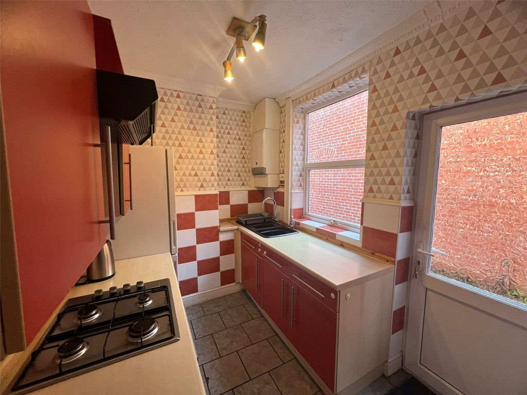 Property photo 2 of 21 Picture No. 05