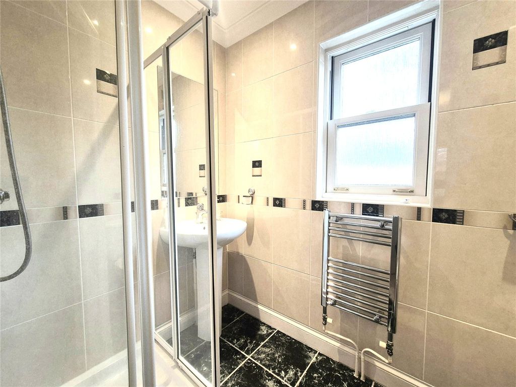 Property photo 3 of 13 Picture No. 25