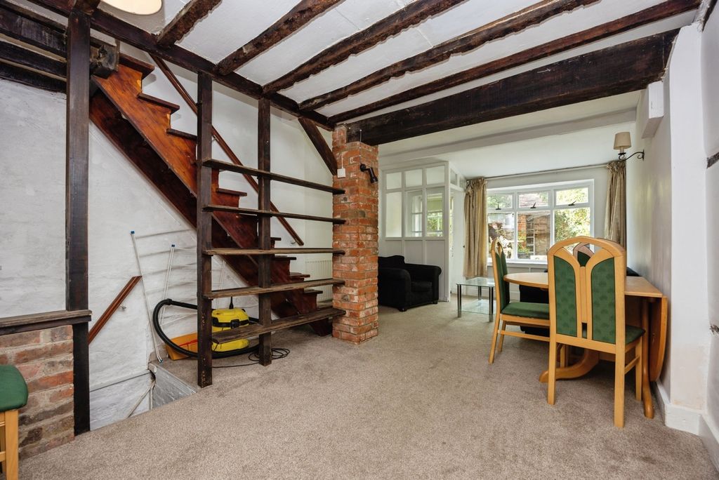 Property photo 3 of 17 Photo