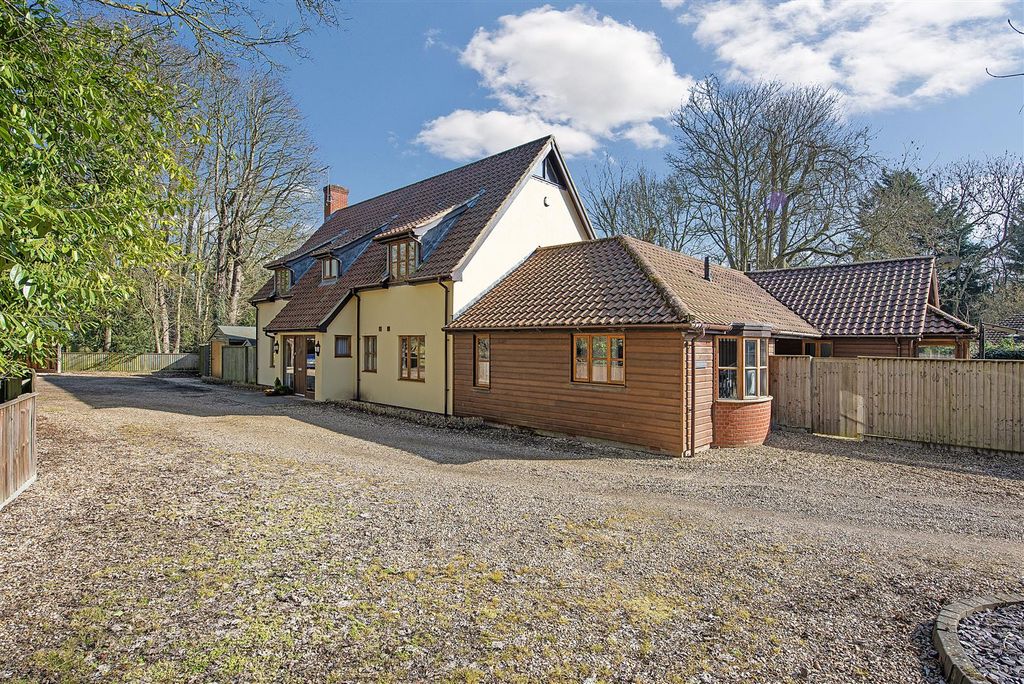 Property photo 3 of 38 Greenover Ph02.Jpg