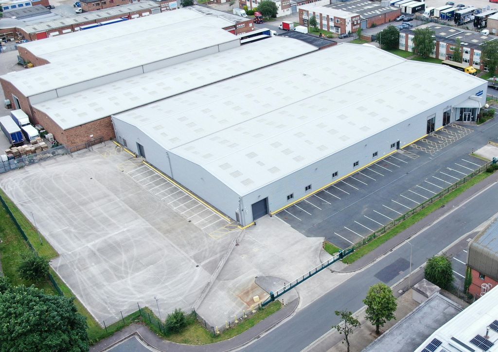 Property photo 3 of 6 30 Murdock Road Bicester Aerial.Jpeg