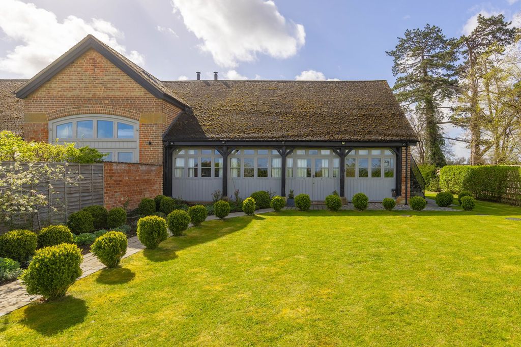 Property photo 1 of 22