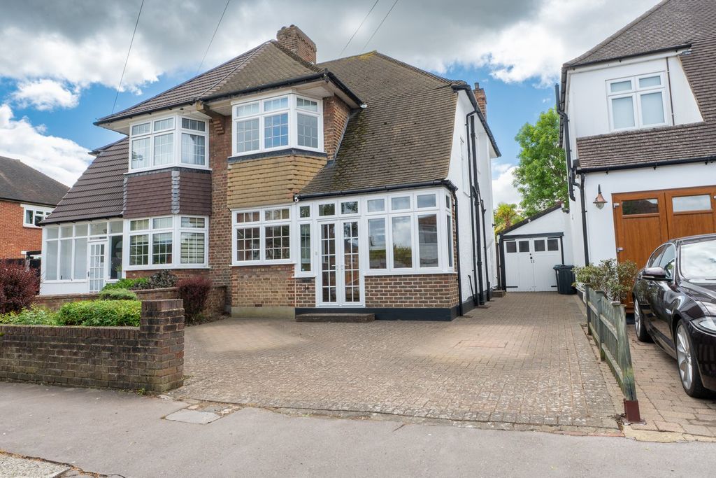 Property photo 1 of 23