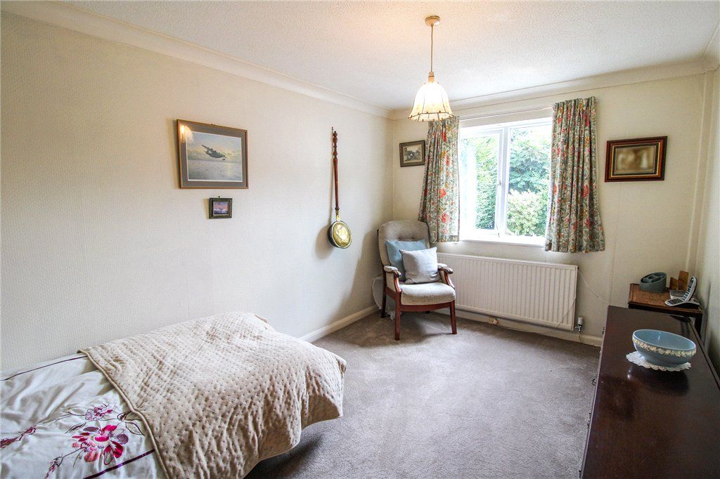 Property photo 3 of 16 Dining Room