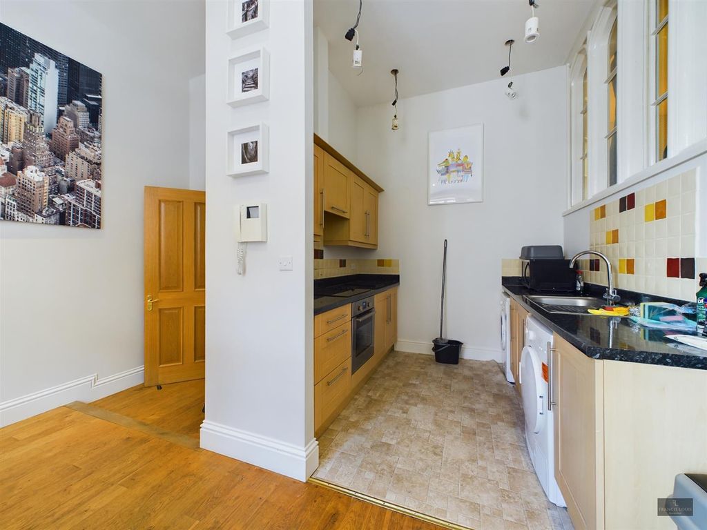 Property photo 3 of 7 Cam01856G0-Pr0092-Still001.Jpg