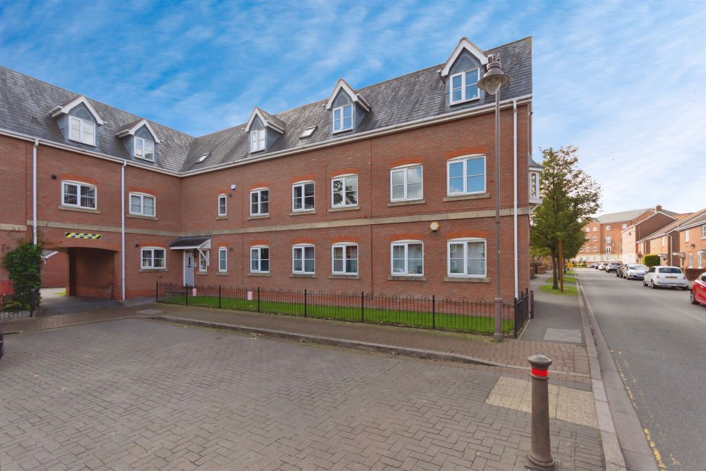 Property photo 1 of 17