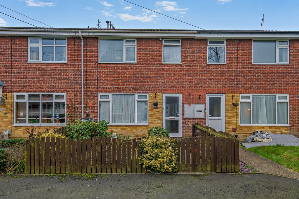 Property photo 1 of 31