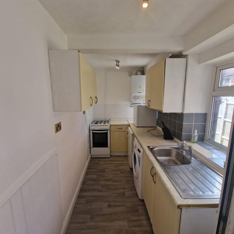 Property photo 2 of 9