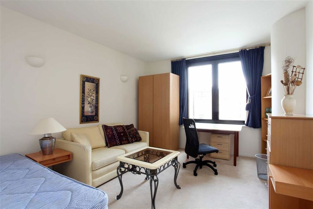 Property photo 2 of 3