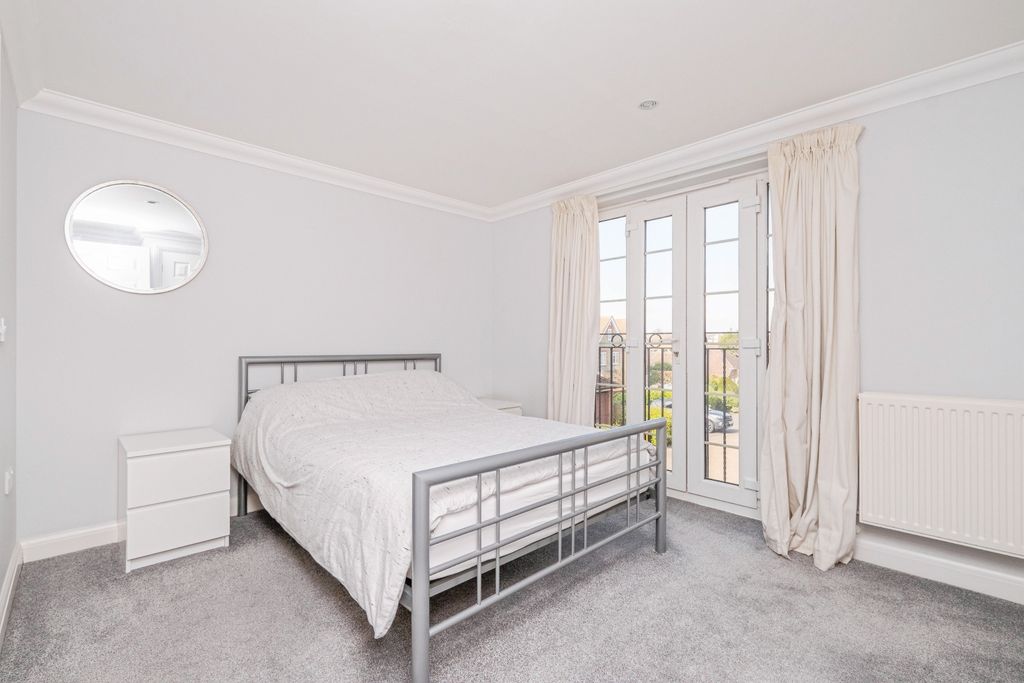Property photo 3 of 17 Photography