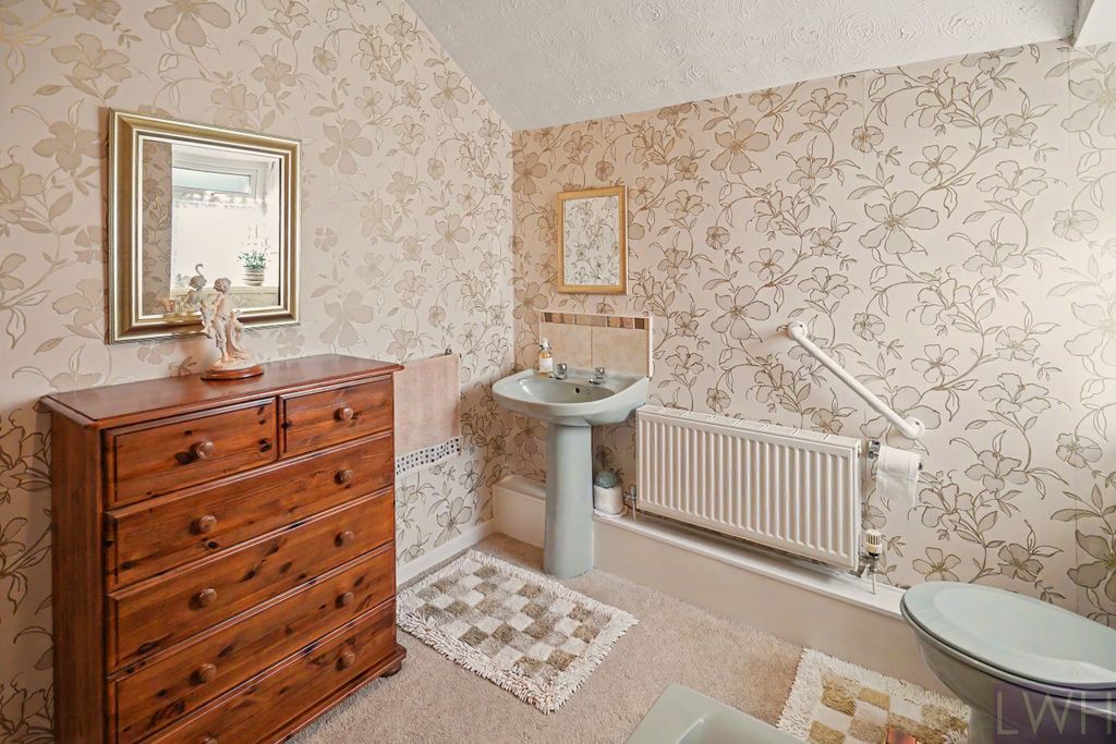 Additional image 18 of 4 bed farm for saleCae Sion Farm, Carmel - 5.3 Ac LL54