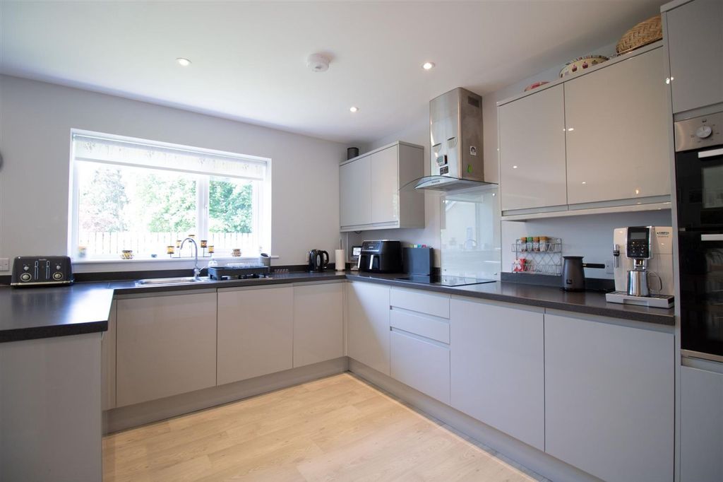 Additional image 9 of 4 bed detached house for saleMillers Wood, Penmaen NP12