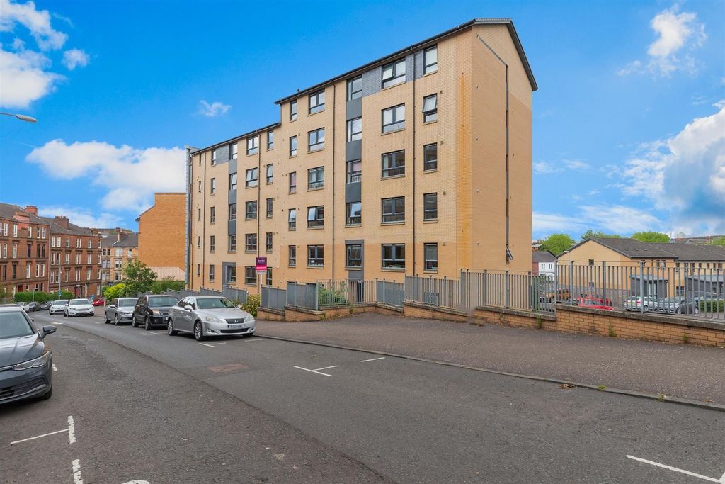 Property photo 1 of 20 Oban External 1.Jpg