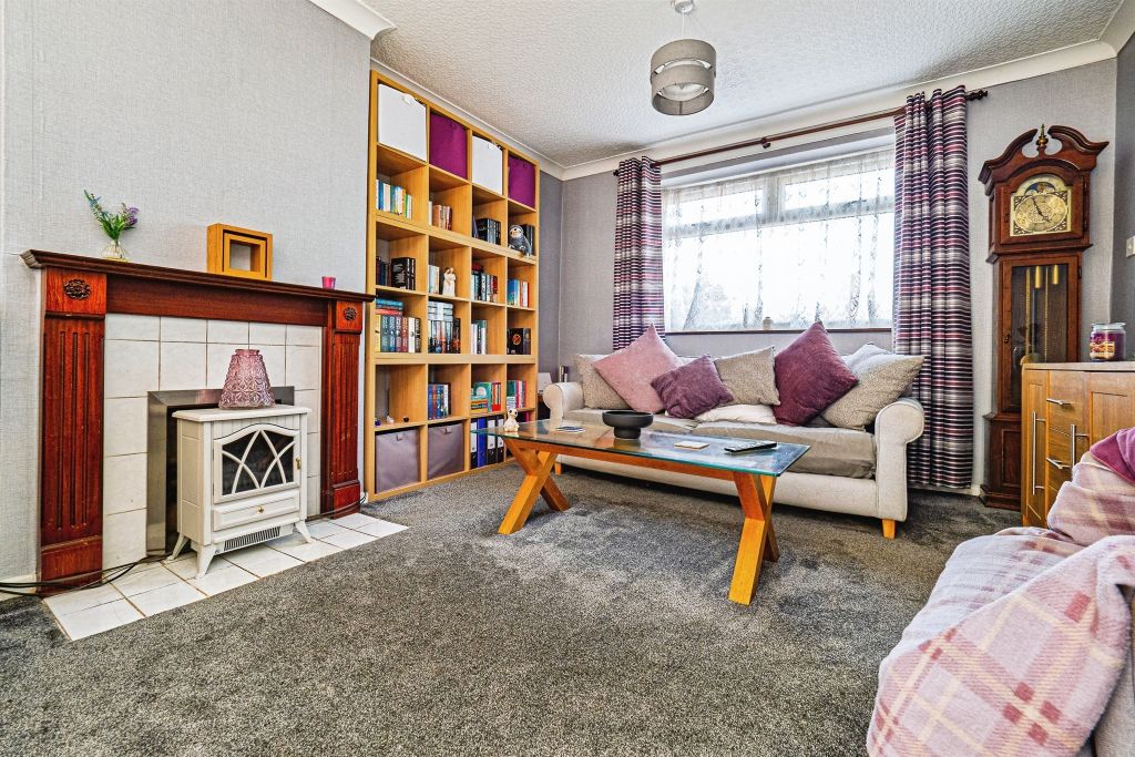 Property photo 2 of 16