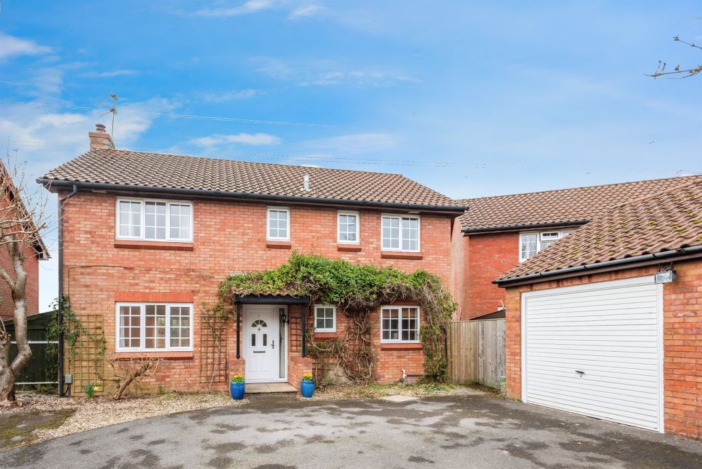Property photo 1 of 17