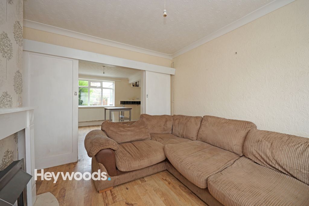 Property photo 3 of 18 0F1A5419