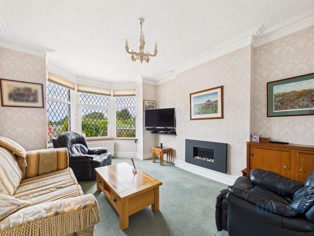 Property photo 2 of 41
