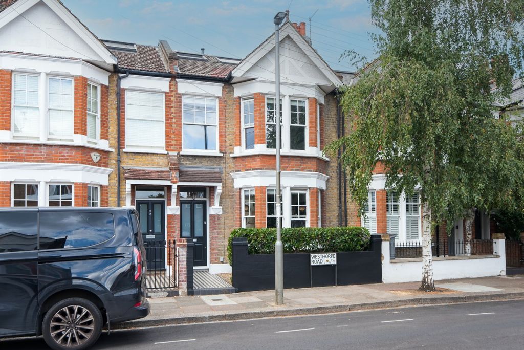 Property photo 1 of 19 Westhorpe Road