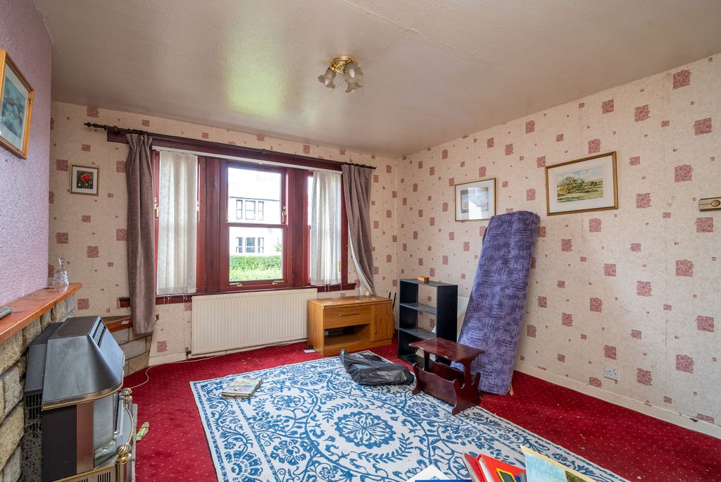 Property photo 2 of 16 Property Image 2