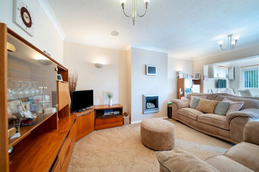 Property photo 3 of 13